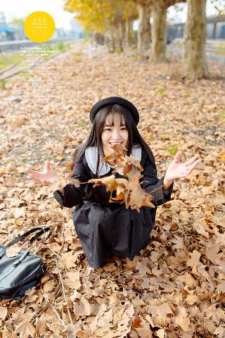 女人荫蒂被添全过程